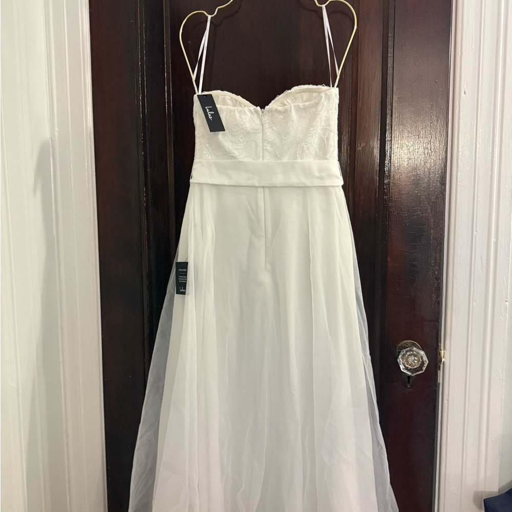 Lulu's Elegant White Wedding Dress - Picture 2 of 9